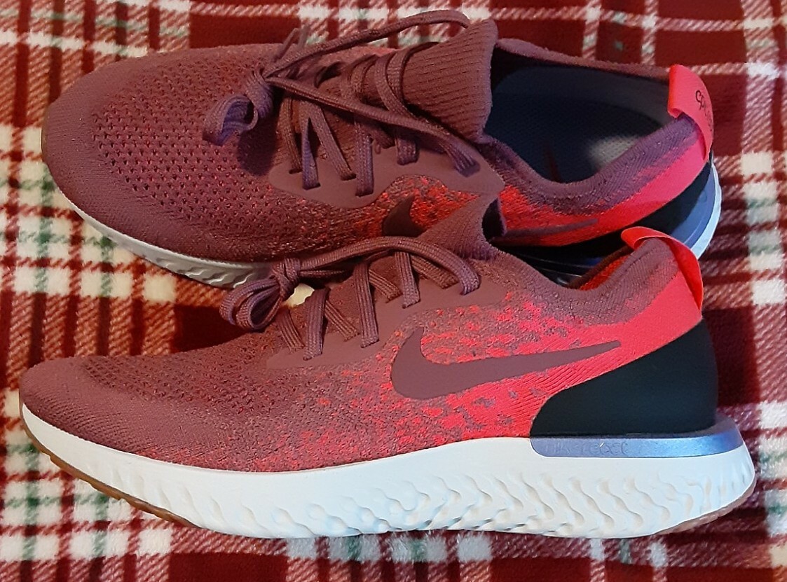 flyknit shoes womens