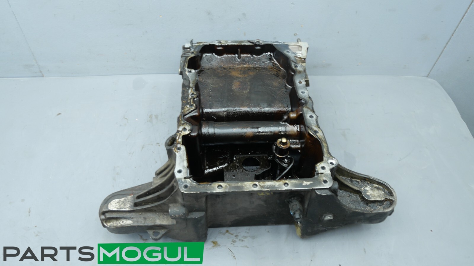 2013-2017 MASERATI QUATTROPORTE OEM 3.0L AWD ENGINE OIL SUMP PAN ASSEMBLY 304401