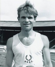 Jeffrey Archer Unsigned 10" x 8" Photo - English novelist and life peer *1
