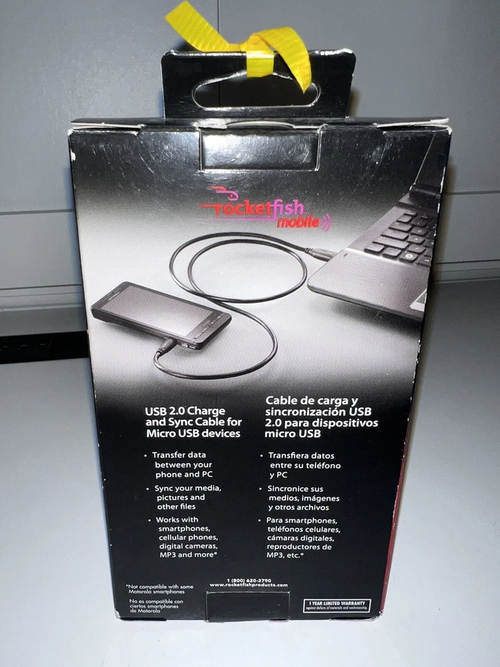 Rocketfish Mobile Charge and Sync Cable for Micro USB Devices NEW - Image 2 of 3