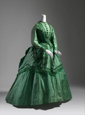 Women 1860's Fashion Green Walking Bustle Dress Victorian Edwardian Gown Party