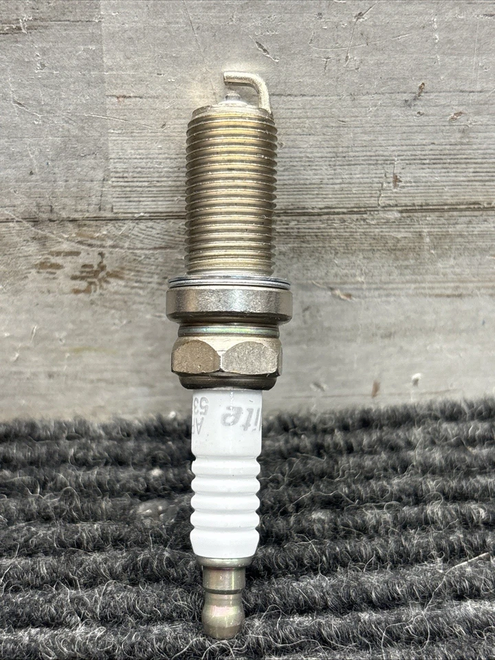 Lote de 4 Bujías Doble Platino Autolite APP5325 Foto 2 de 4