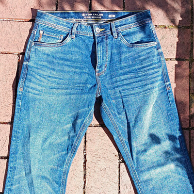 8 Stück gebrauchte Jeans und Shorts TOM TAILOR TJ Josh Regular etc. - Größe M