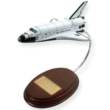 NASA US Space Shuttle Orbiter Columbia OV-107 Desk Top Display 1/222 AK Model