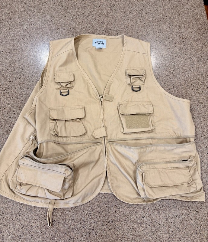 Field & Stream 2XL Tan Fishing Hunting Utility Cargo Photographer's Outdoor Vest