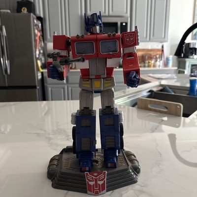 Hasbro/Takara 2006 12 Inch Transformers Masterpiece Optimus Prime W/ Voice Stand