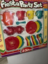 Fiesta 23 piece Dinnerware Set Plastic Kids