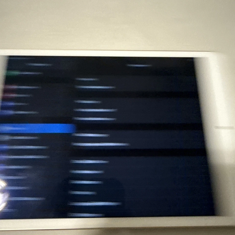 Broken WiFi Only Apple iPad Mini 4th Gen 64GB 15.8.5 MK9J2LL/A READ - Image 2 of 4