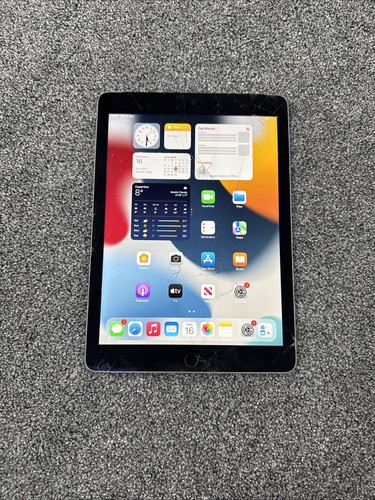 Apple iPad Air 2nd Gen Tablet 128GB WiFi + Cellular Space Grey A1567 Cracked - Picture 3 of 5