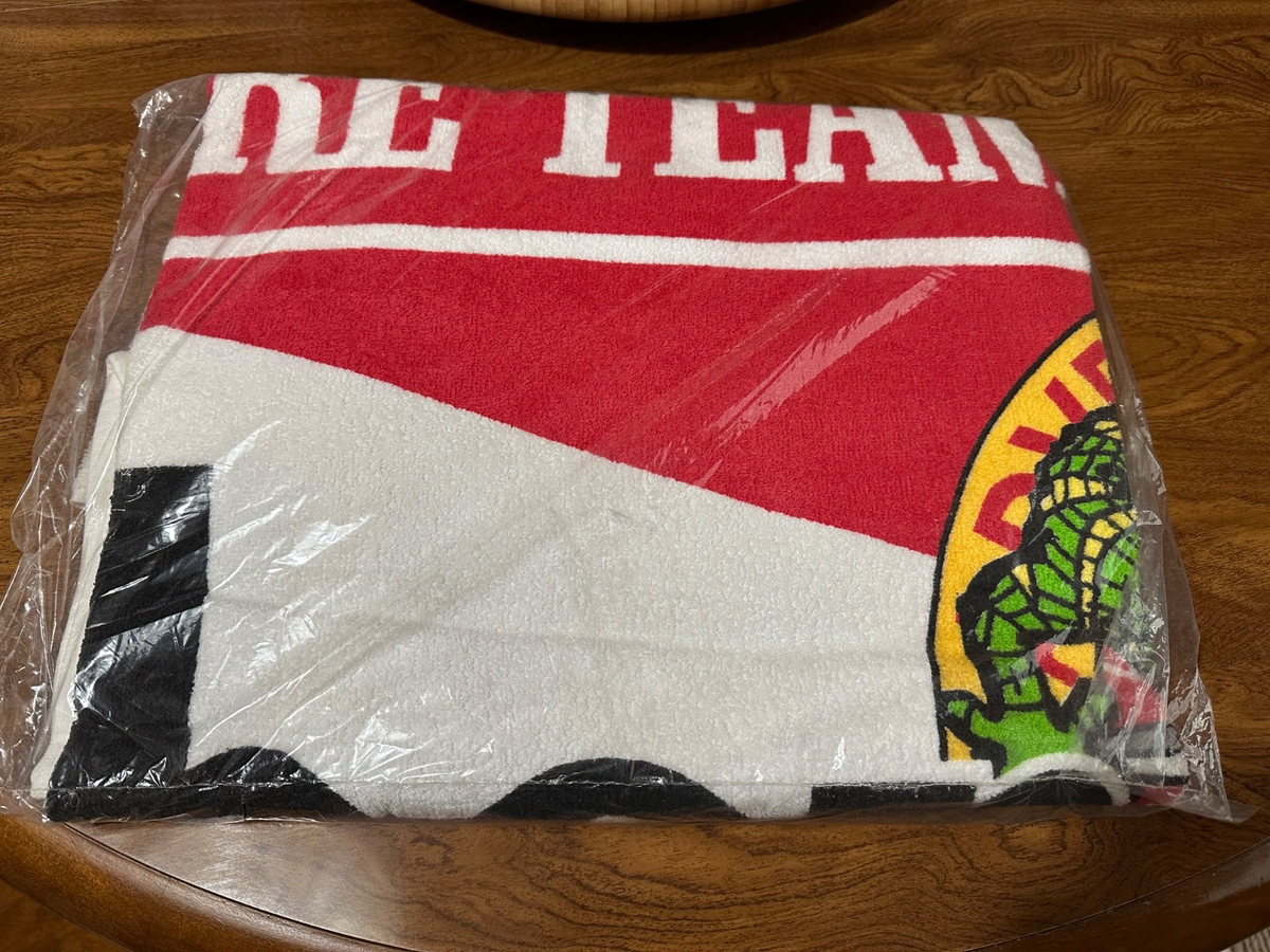 Marlboro Adventure Team LIZARD Promo Beach Towel 64x34 SEALED 90s