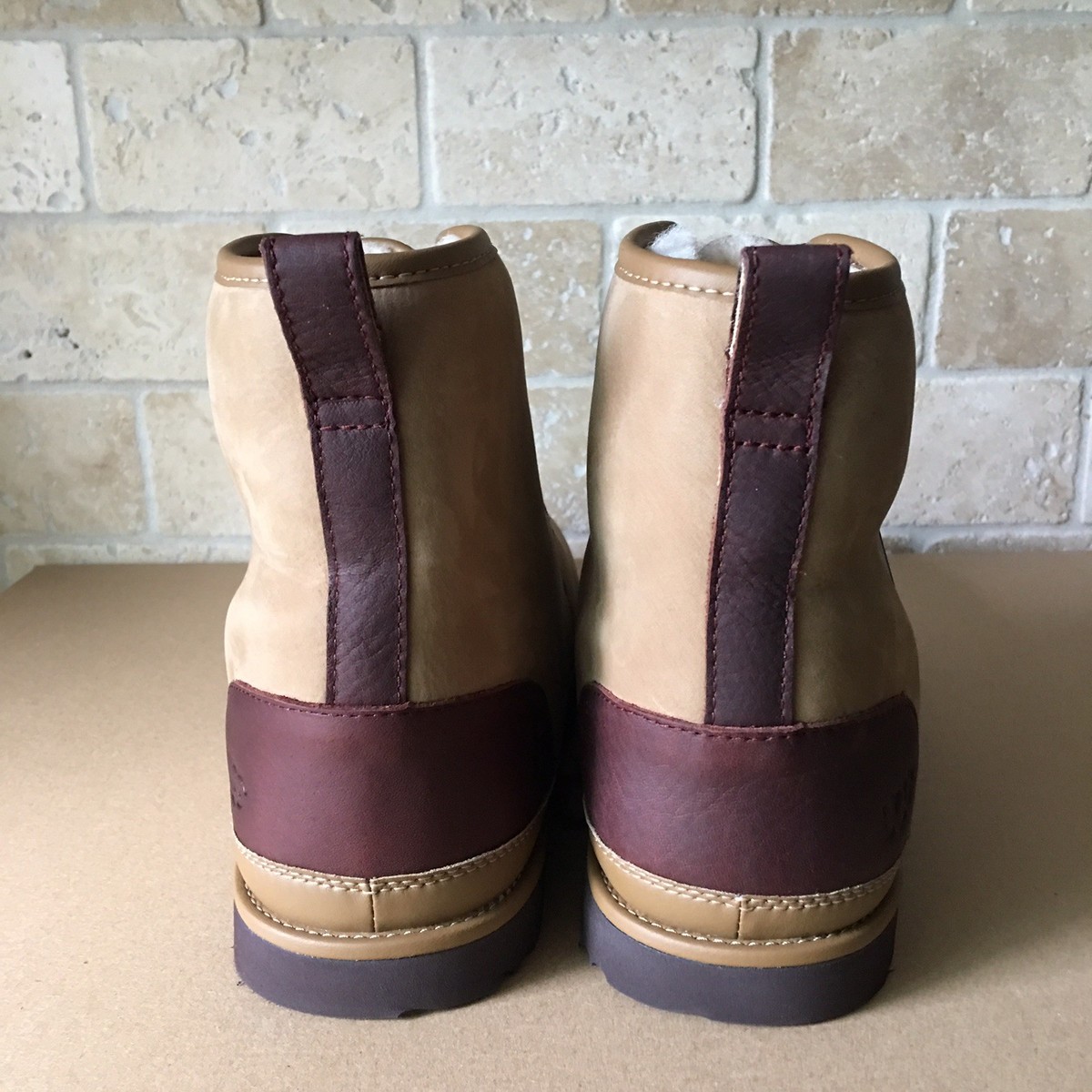UGG Harkley Desert Sand Waterproof Leather Chukka Boots  display picture 1