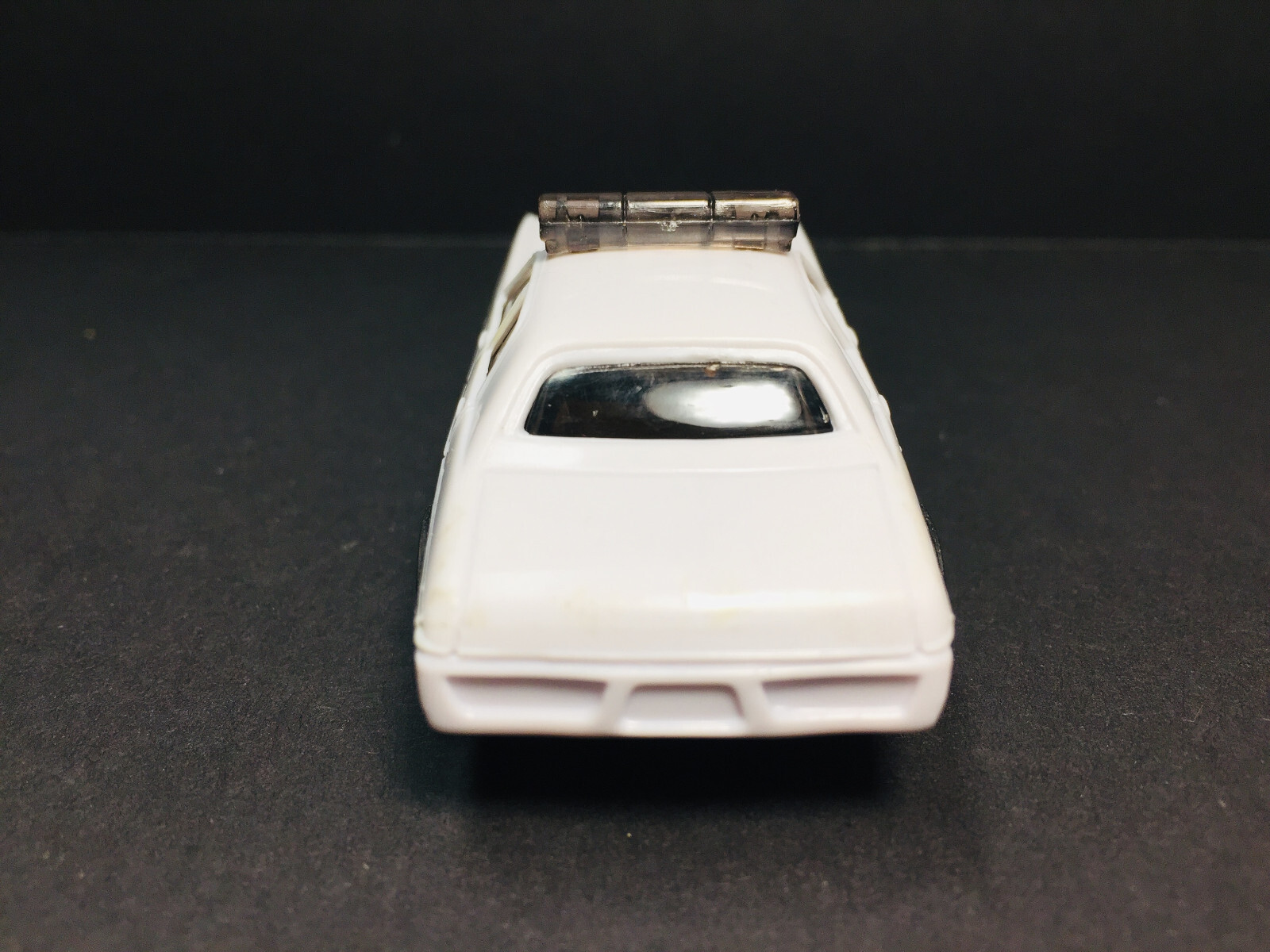Auto World ROSCOE Police Car ALL WHITE BRAND NEW use on AFX AURORA