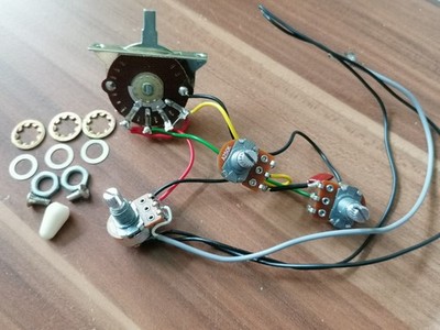 Fender Squier: Classic Vibe 60s Strat Pots + 5 Way Switch Stratocaster Parts
