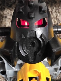 LEGO BIONICLE: Titan - Umbra (8625) 100% Complete W/ Rhotuka Spinner