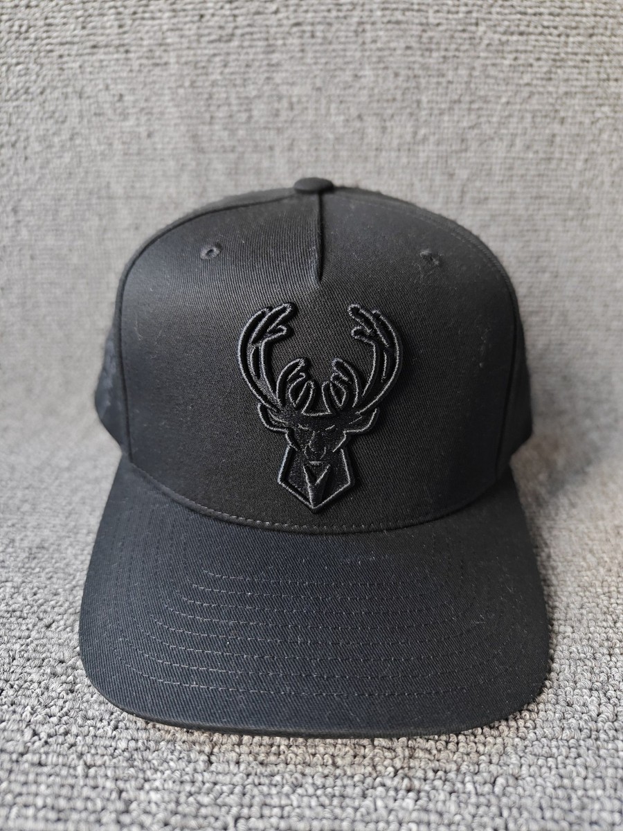 New Mitchell & Ness Milwaukee Bucks Black Snapback Hat NBA Hardwood Classics