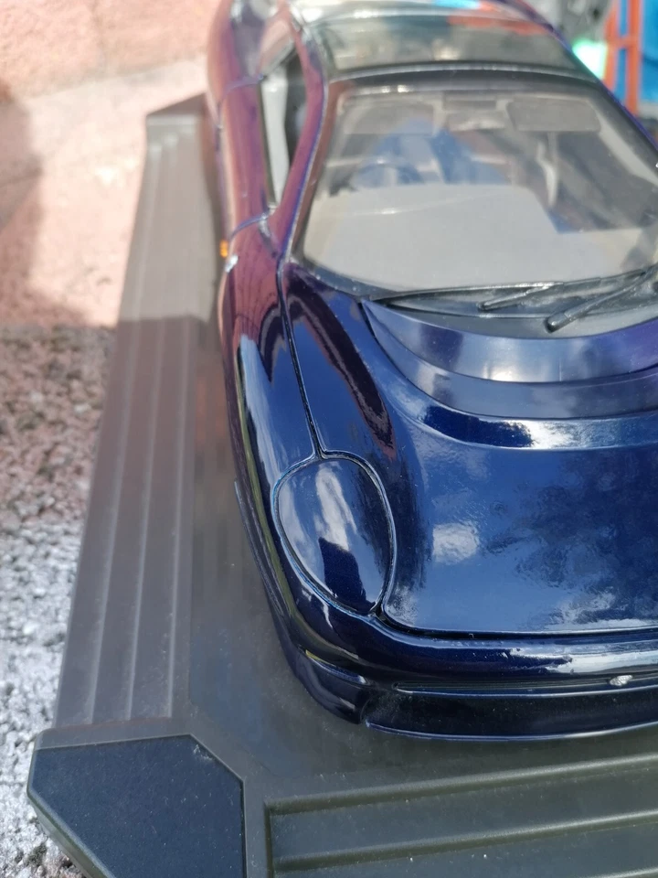 MAISTO-JAGUAR XJ220-bleu nuit 1992- 1/12   - Photo 3/4