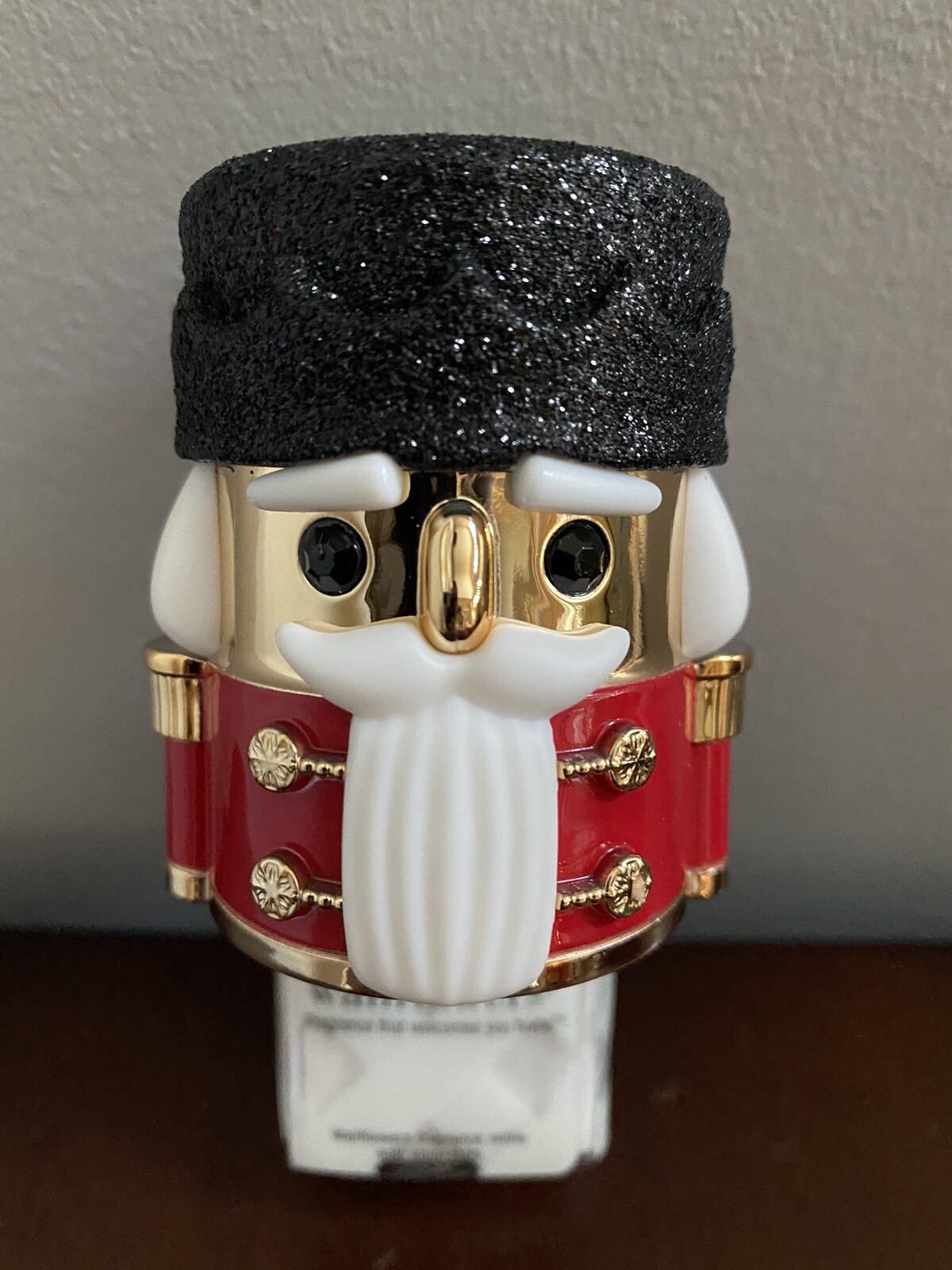 Bath & Body Works NUTCRACKER Wallflower Plug Diffuser New Christmas Soldier-image