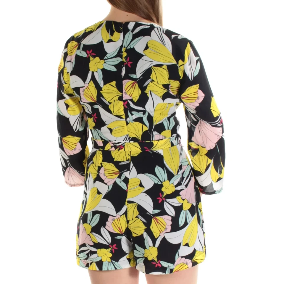 MAISON JULES - HERMOSO MAMELUCO CON CINTURÓN CUELLO EN V ENVOLVENTE FLORAL AMARILLO MARINO - TALLA L Foto 2 de 4