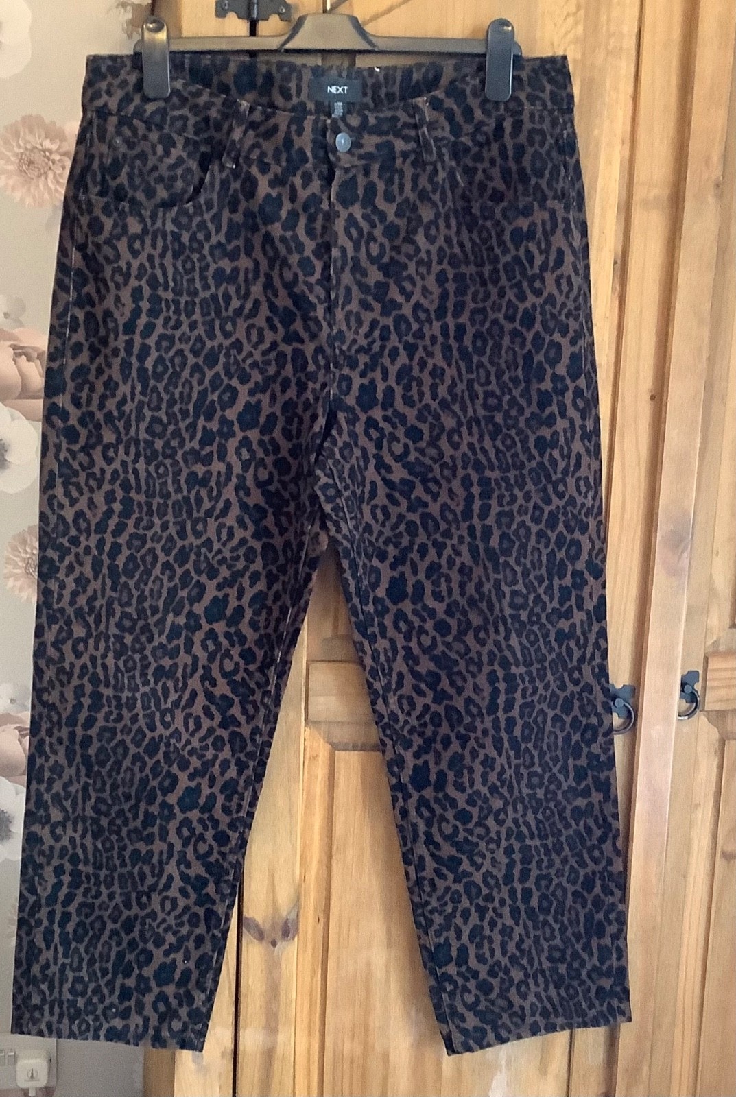 Picture 1 of 5