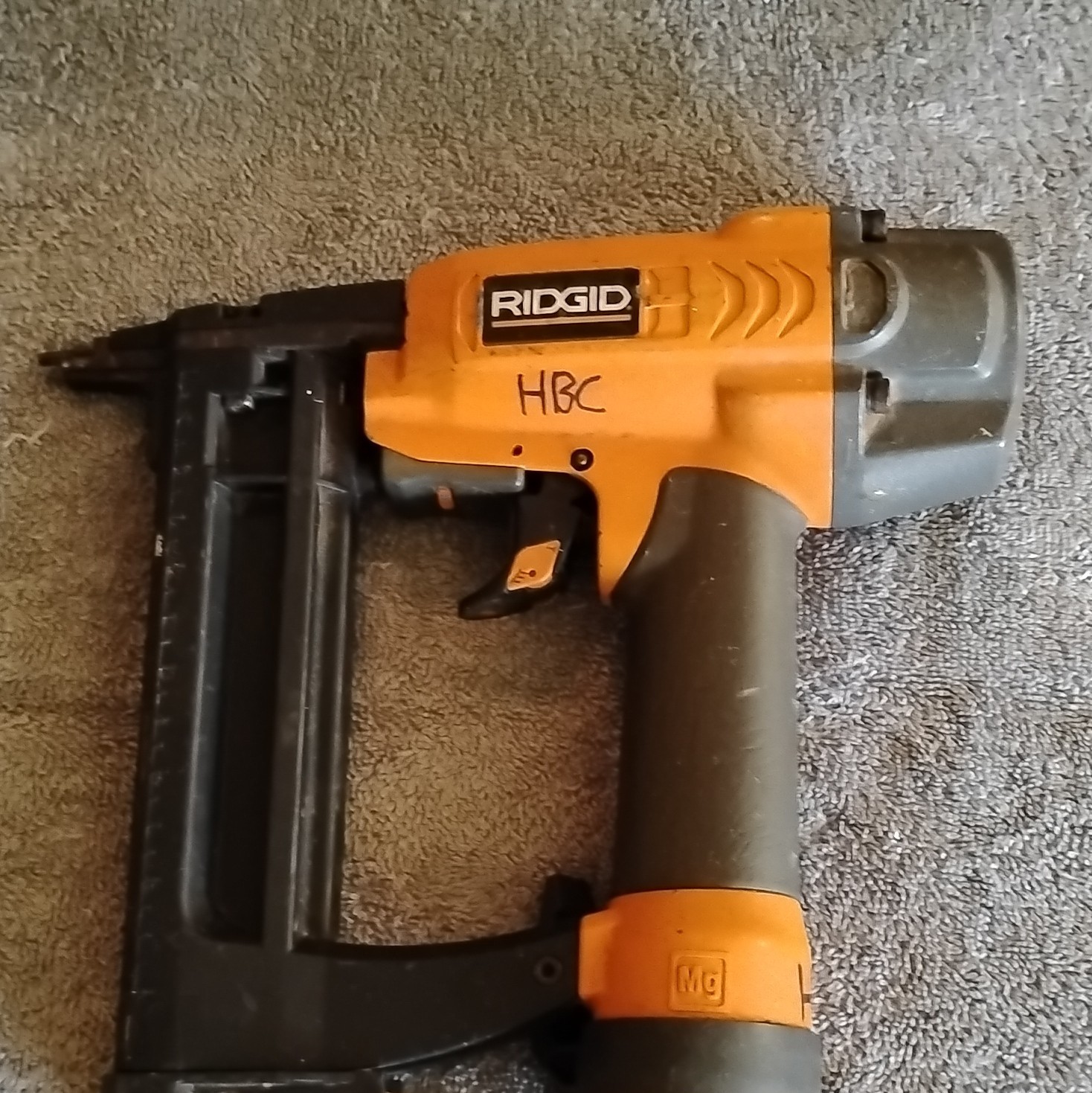 RIDGID R150FSA Pneumatic Air Finish Stapler Nailer