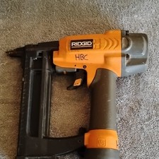 RIDGID R150FSA Pneumatic Air Finish Stapler Nailer 