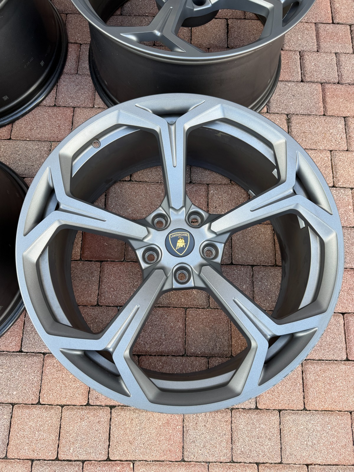 4ML601025 Set of 22" OEM Genuine Factory Wheel Rim For 19-24 Lamborghini Urus