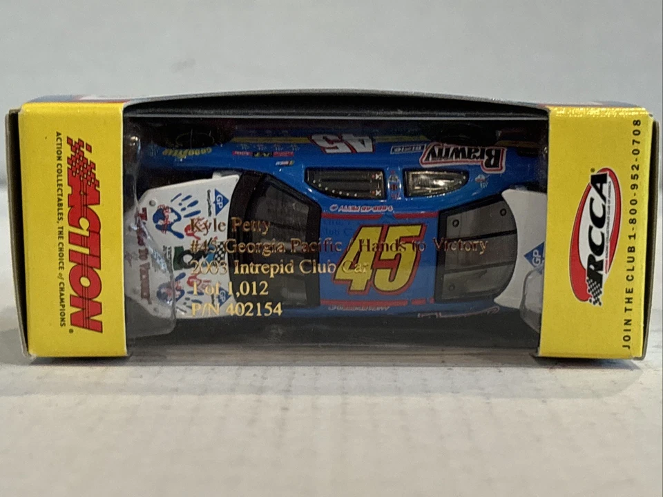 Acción Kyle Petty #45 Georgia Pacific Hands To Victory 2003 Intrepid 1:64 NASCAR Foto 3 de 4