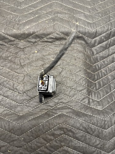 2004 S500 Mercedes ESP Turn Rate Yaw Sensor Bosch 0265005246 A0025426618 - Picture 5 of 6