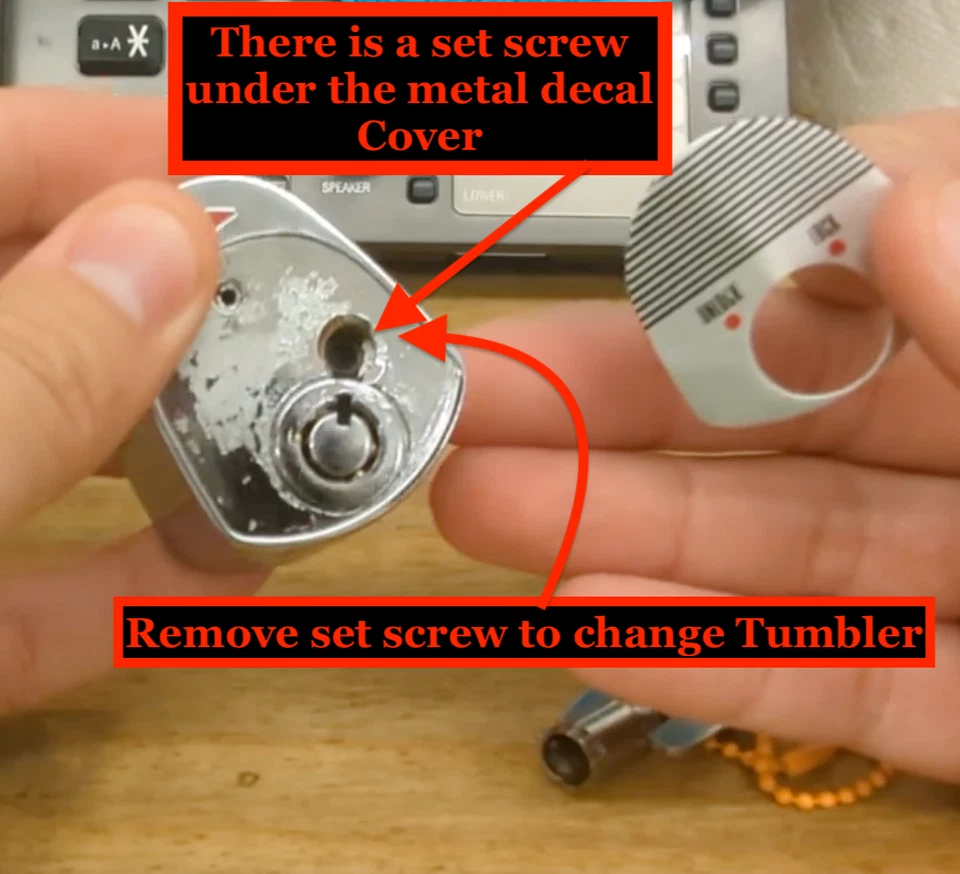 Interruptor de encendido y perilla de bloqueo Harley 14-25 OEM Arlen Ness desafío cubierta de corte profundo Foto 4 de 4