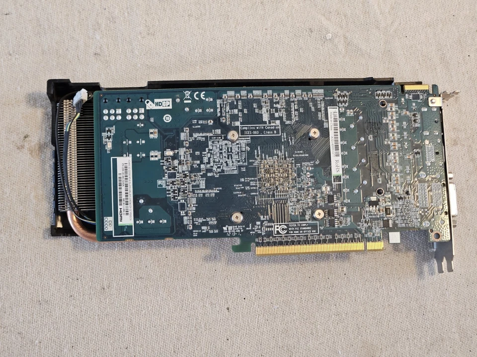 Sapphire Radeon HD 6950 2GB GDDR5 Graphics Card - DisplayPort, HDMI, DVI - Image 4 of 4