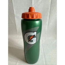 Gatorade Contour Squeeze Bottle 32 Oz