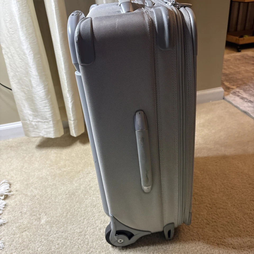 Briggs & Riley Ballistic Nylon 22" Upright Expandable Wheeled Carry-On Suitcase - Image 2 of 4