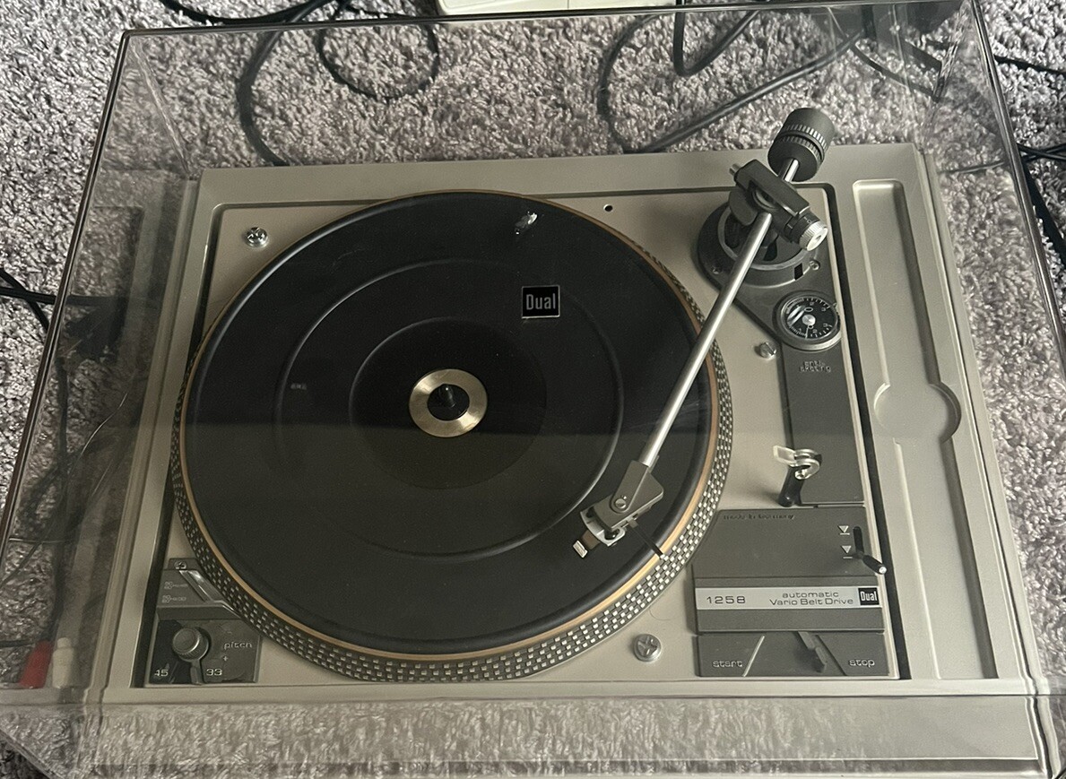 Dual 1258 Turntable Vario Belt Vinyl Record Player Ortoron (untested turns on )
