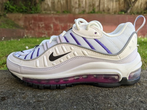 DS NIKE AIR MAX 98 FOOTBALL GREY sz 5 