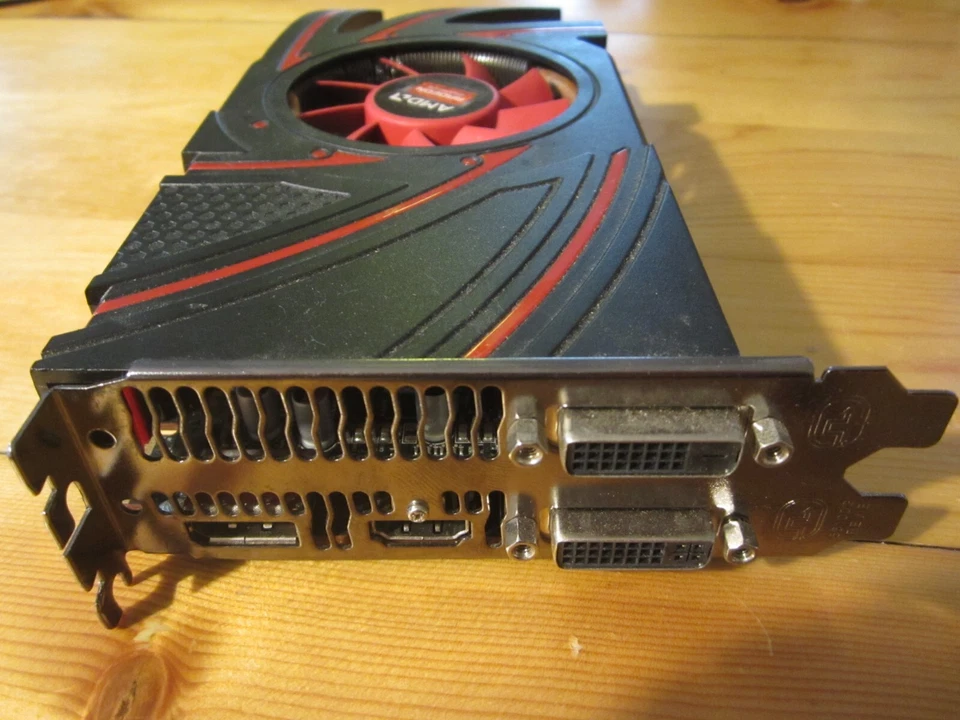 AMD Radeon R9 270 2GB GDDR5 Full Size Graphics Card Dell 9KYFK 09KYFK - Image 2 of 4