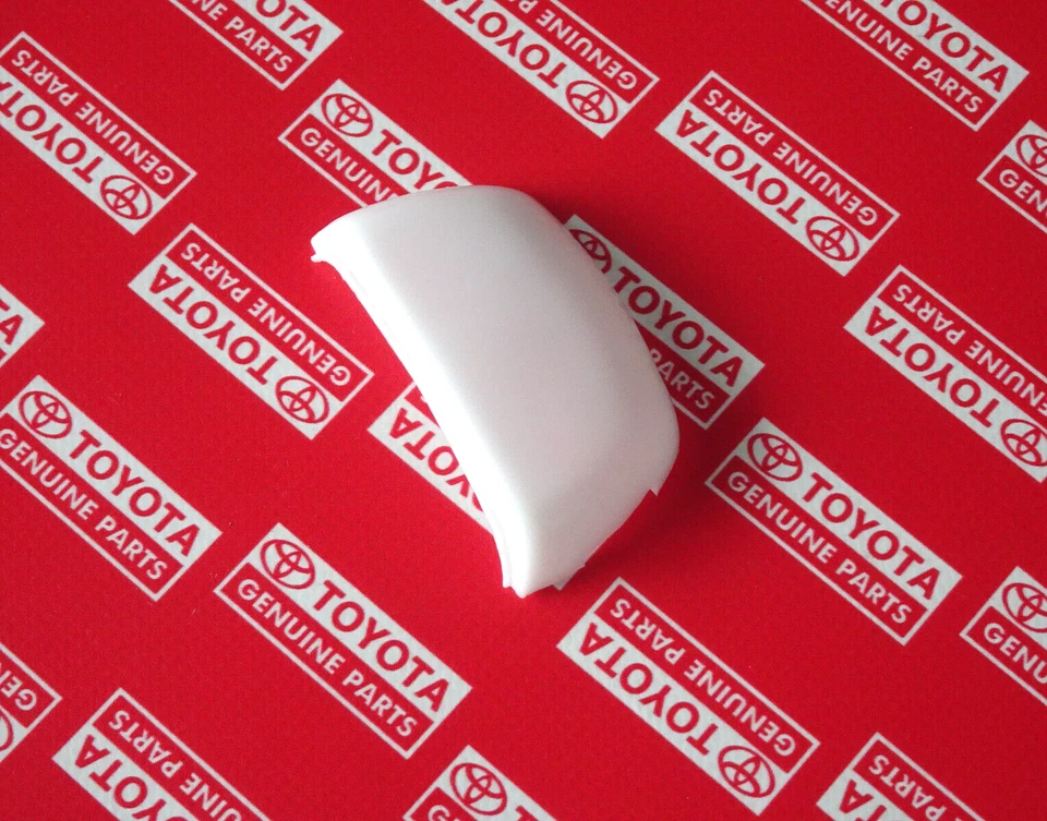 1979 1980 1981 1982 1983 Toyota Hilux LN30 LN36 LN40 LN46 Interior Mirror Lens - Image 3 of 4