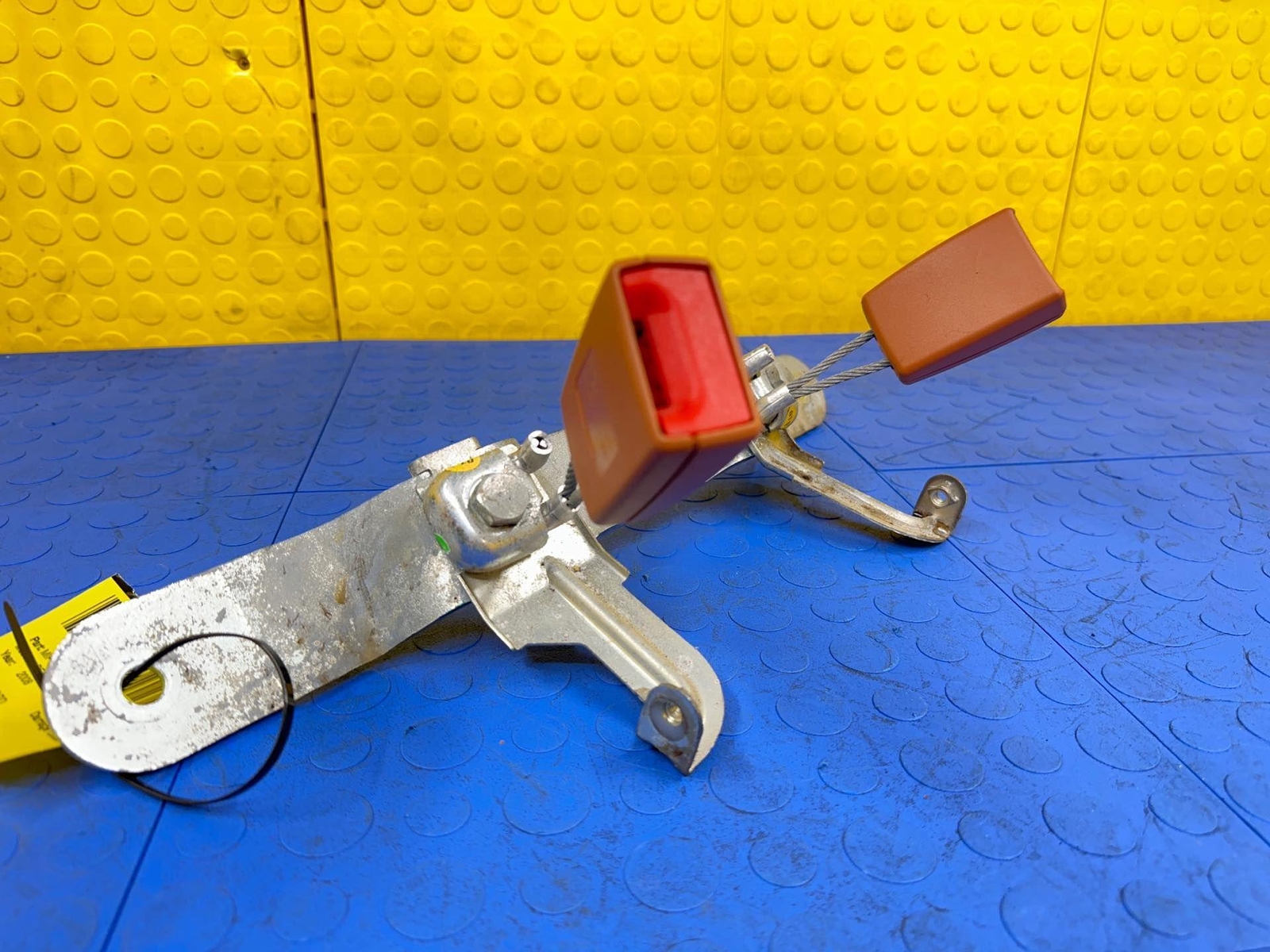 06 07 08 09 BENTLEY Continental GT Coupe Rear Seat Belt Bukle Set OEM 3W8857769B