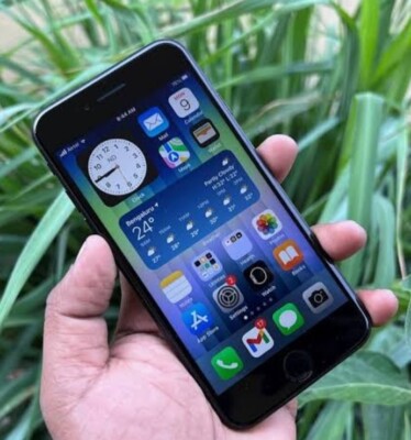 Apple iPhone SE 3rd Gen. - 64GB - Midnight (Unlocked)