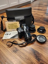 Vtg Olympus is1 35mm Film Camera High Res Zoom Lens 35-135mm  Bag Converter