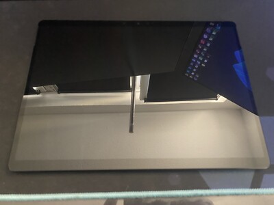 Microsoft Surface Pro 8 Core i5-1145G7 256 GB 16 GB