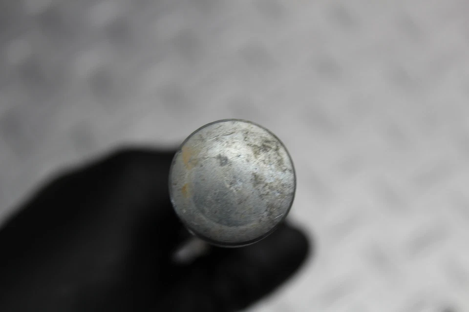 1978 YAMAHA DT250 REAR AXLE BACK WHEEL RIM PIVOT BOLT AXEL 150-25381-00-00 - Image 3 of 4