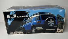 1/18 Scale Diecast Model Toyota FJ Cruiser  AUTOart New MINT Box & COA BLUE