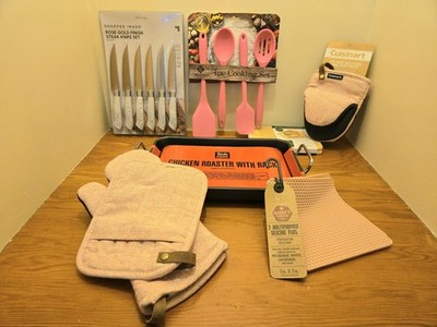 Assortment of Kitchen Items