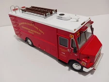1:32 Freightliner MT-55 Los Angeles F.D. 130 Hazardous Squad, by Crown Premiums,