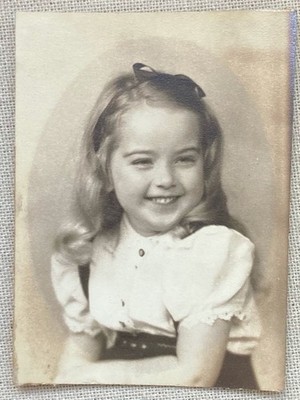 Vintage Photo Louis Ann Webb Ocean City Virginia 1943 Portrait Happy B&W 4'' x 3''