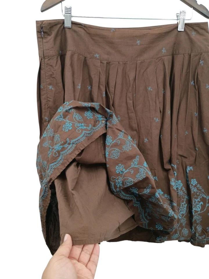 Falda midi JH Collectibles estampado floral con tachuelas cremallera línea A Y2K marrón azul 16 Foto 3 de 4