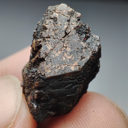 Genthelvit (ein extrem seltenes Erdmineral) Kristall mit schönem Wuchs - Zagi Montierung - Bild 5 von 11