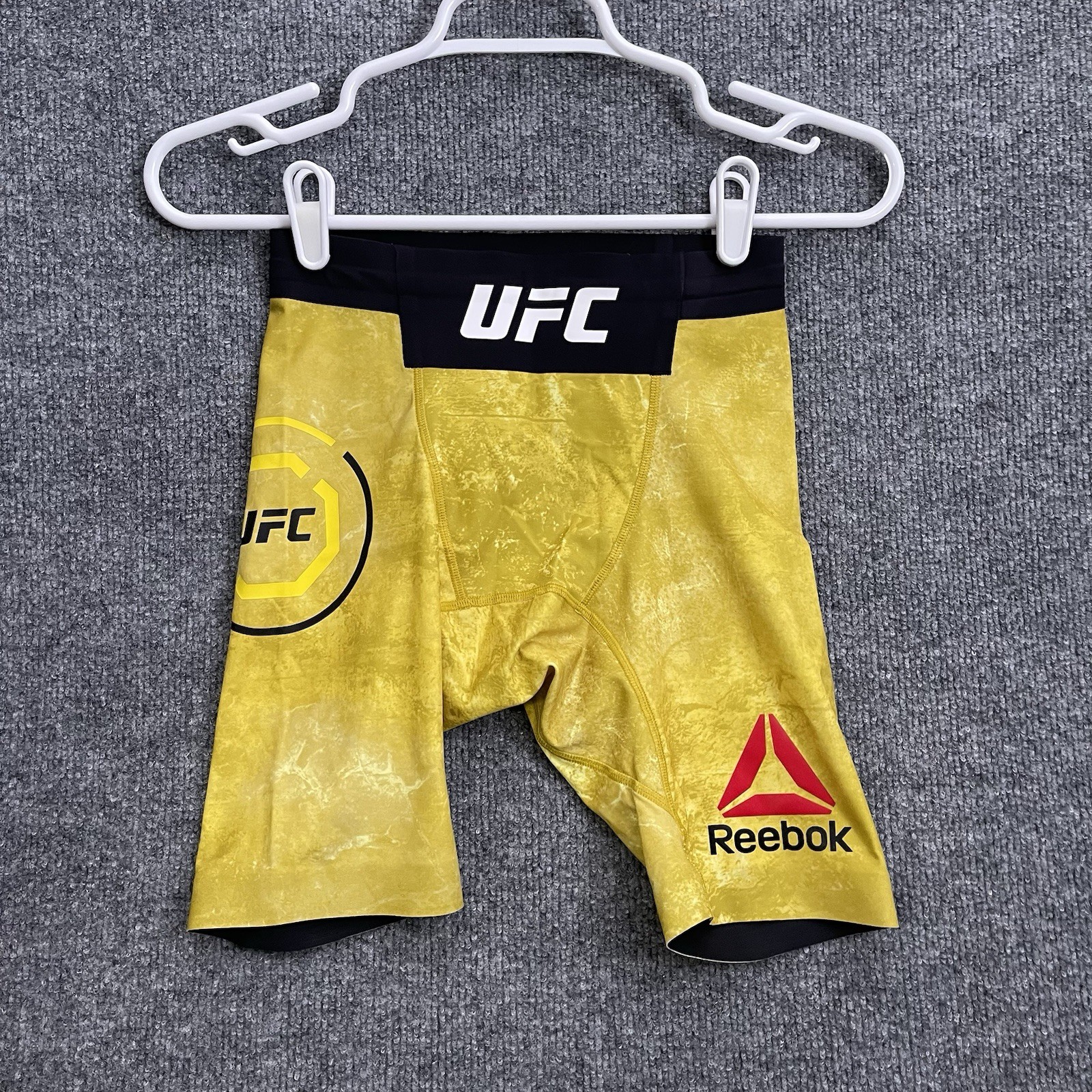 Reebok Authentic UFC Octagon Trunk Short Mens Sz S Yellow