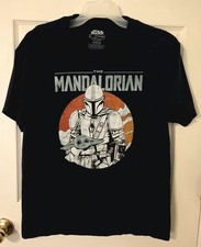 Men's Large The Mandalorian W/Baby Yoda Grogu Star Wars Black T-Shirt NWOT