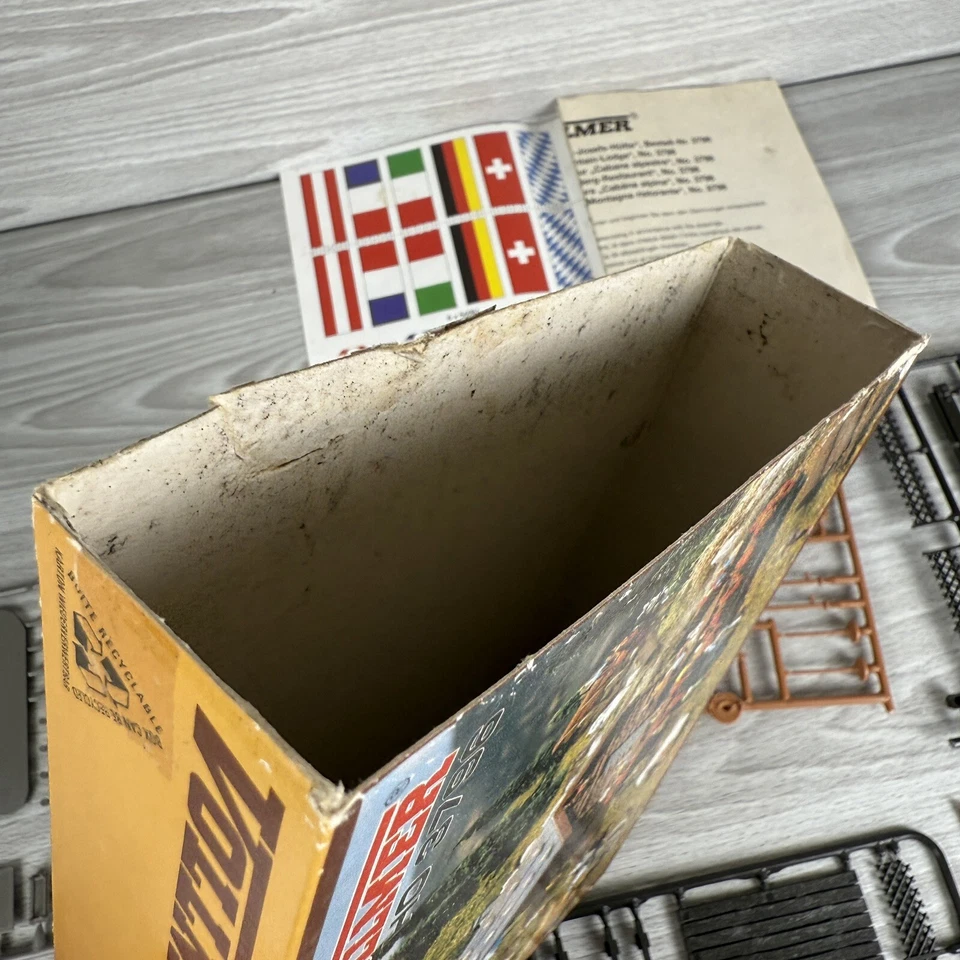 HO Scale Vollmer 3796 Mountain Lodge Restaurant Cabin Train Layout Display Scene - Image 4 of 4